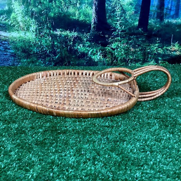 Vintage Oval Wicker Rattan Serving Tray - Picture 1 of 8